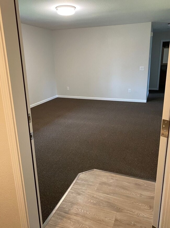 Building Photo - 1701 B Aliak Dr