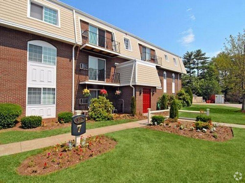 River Park Landings 143 W Grove St Middleboro MA 02346 Apartment Finder