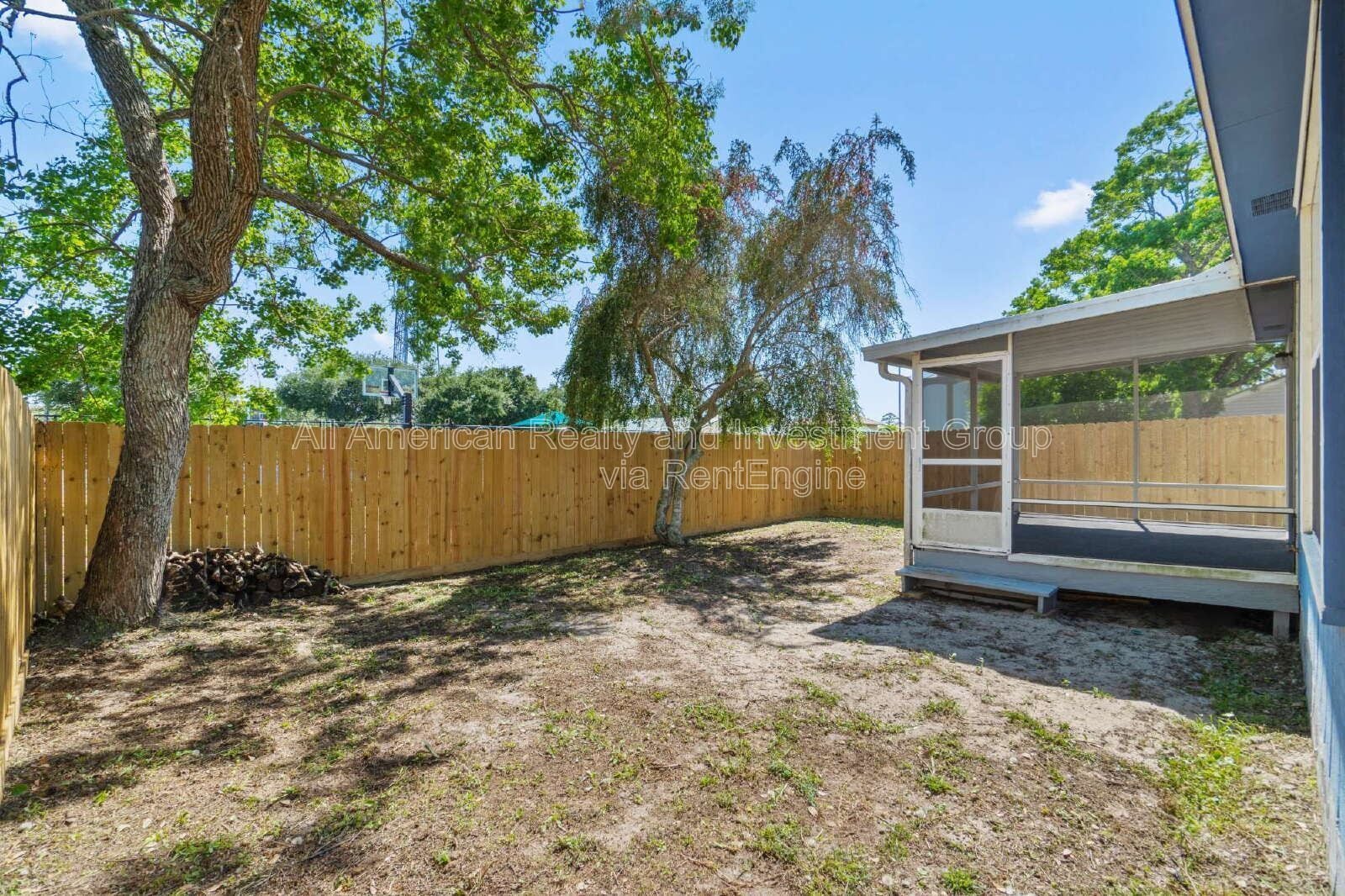 Building Photo - 510 Woodland Park Cir