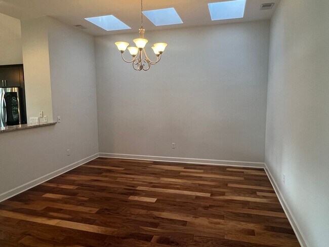 Building Photo - Spacious Updated Home in Windmill Harbour!