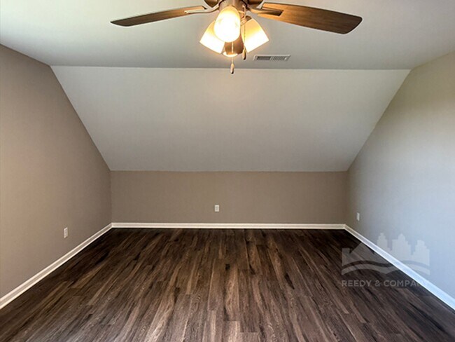 Building Photo - 9675 Bloomington Circle S