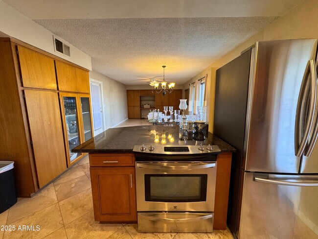 Building Photo - 12429 N Escobar Way