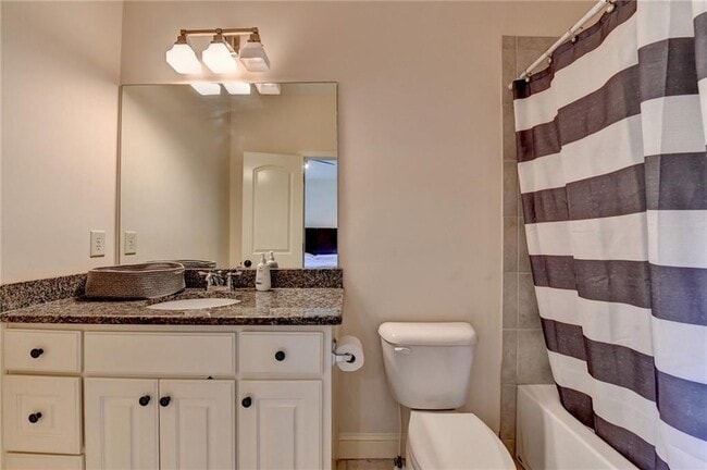 Building Photo - 11037 Estates Cir
