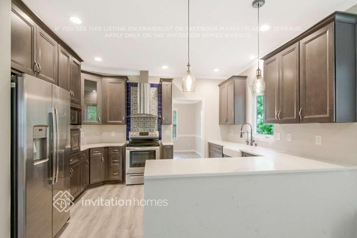 Building Photo - 9341 Carley Cir