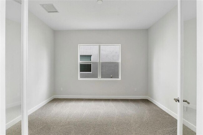 Building Photo - 14929 RedCove Pl