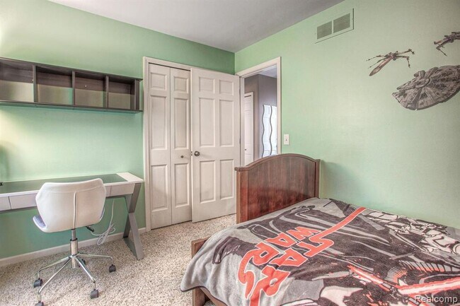 Building Photo - 3349 Rocky Crest Dr