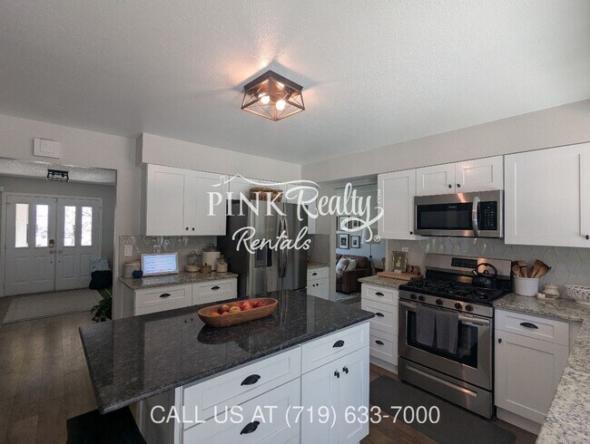 Building Photo - 3230 Breckenridge Dr W