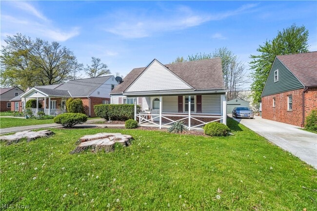 Building Photo - 4684 W 158th St