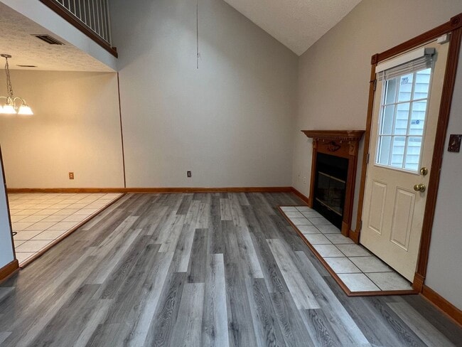 Building Photo - MARINERS POINTE CONDOS     -   HOA