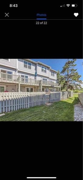 Building Photo - 2080 Oakcrest Cir