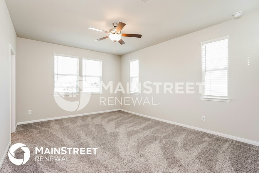 Building Photo - 9826 Rugged Oaks Dr