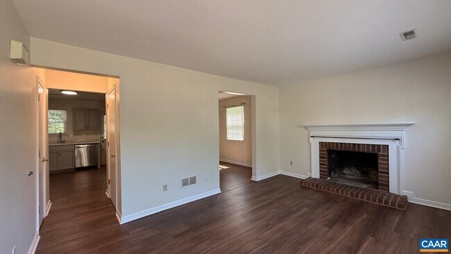 Building Photo - 282 Albert Ct