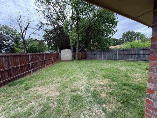 Building Photo - 4830 Lovers Ln