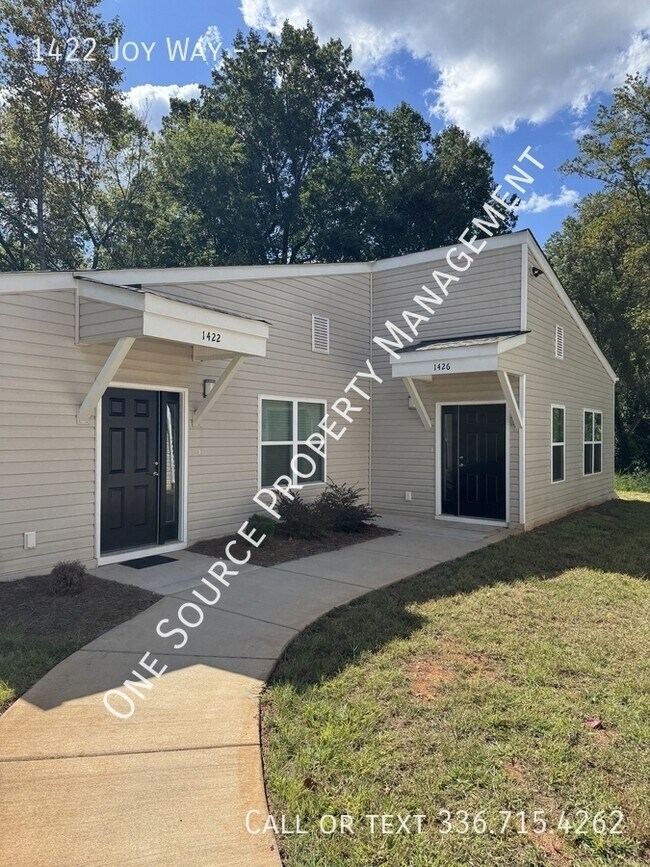 Primary Photo - 1422 Joy Wy