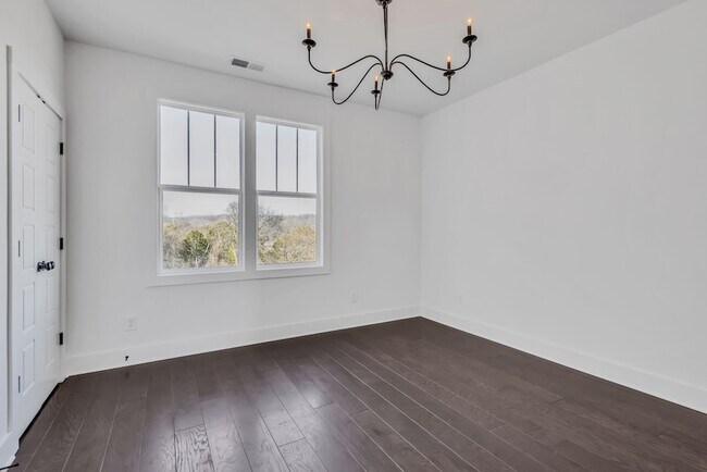 Building Photo - 2127 Gildridge Dr