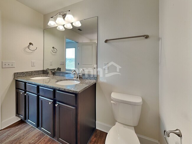 Building Photo - 4634 Reisswood Loop