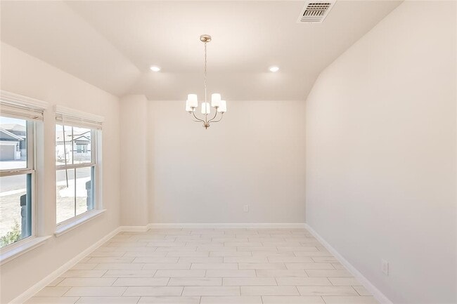 Building Photo - 125 Comet Pointe Dr