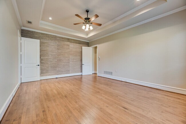 Building Photo - Exquisite 1.3-Acre French-Style Estate by Alford Custom Homes – Available for Lease!