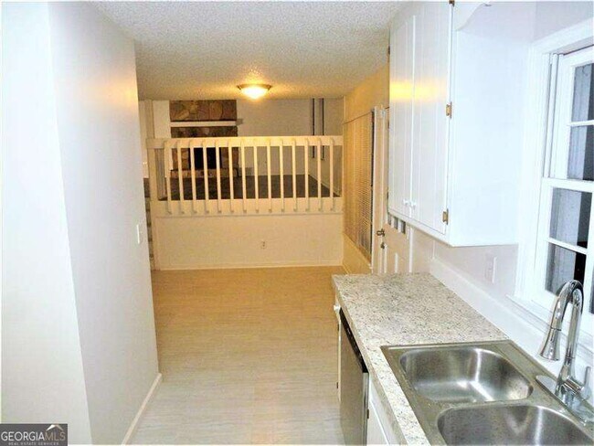 Building Photo - 382 Cross Creek Pl