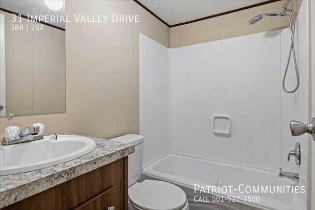 Building Photo - 31 Imperial Valley Dr