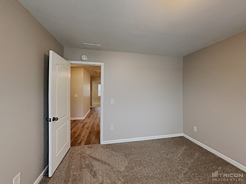 Building Photo - 106 Bethany Manor Dr