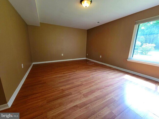 Building Photo - 20114 Larkspur Ct