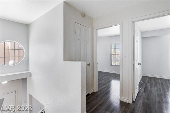 Building Photo - 8429 Sewards Bluff Ave