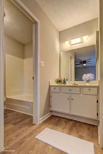 Building Photo - 129 Lester Rd NW