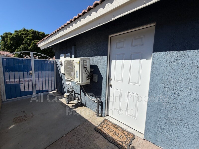 Building Photo - 81294 Poppy St