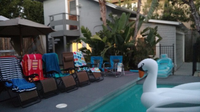 2 Story Poolhouse - 639 26th St