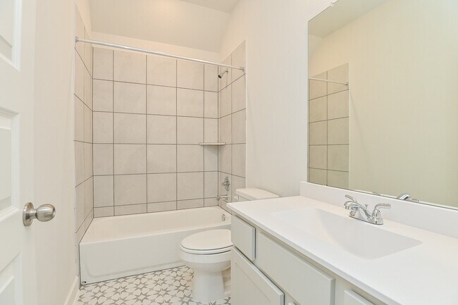Building Photo - 7207 Winterberry Gln Ln