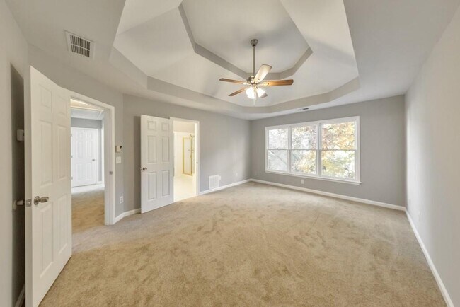 Building Photo - 4804 Thicket Path NW