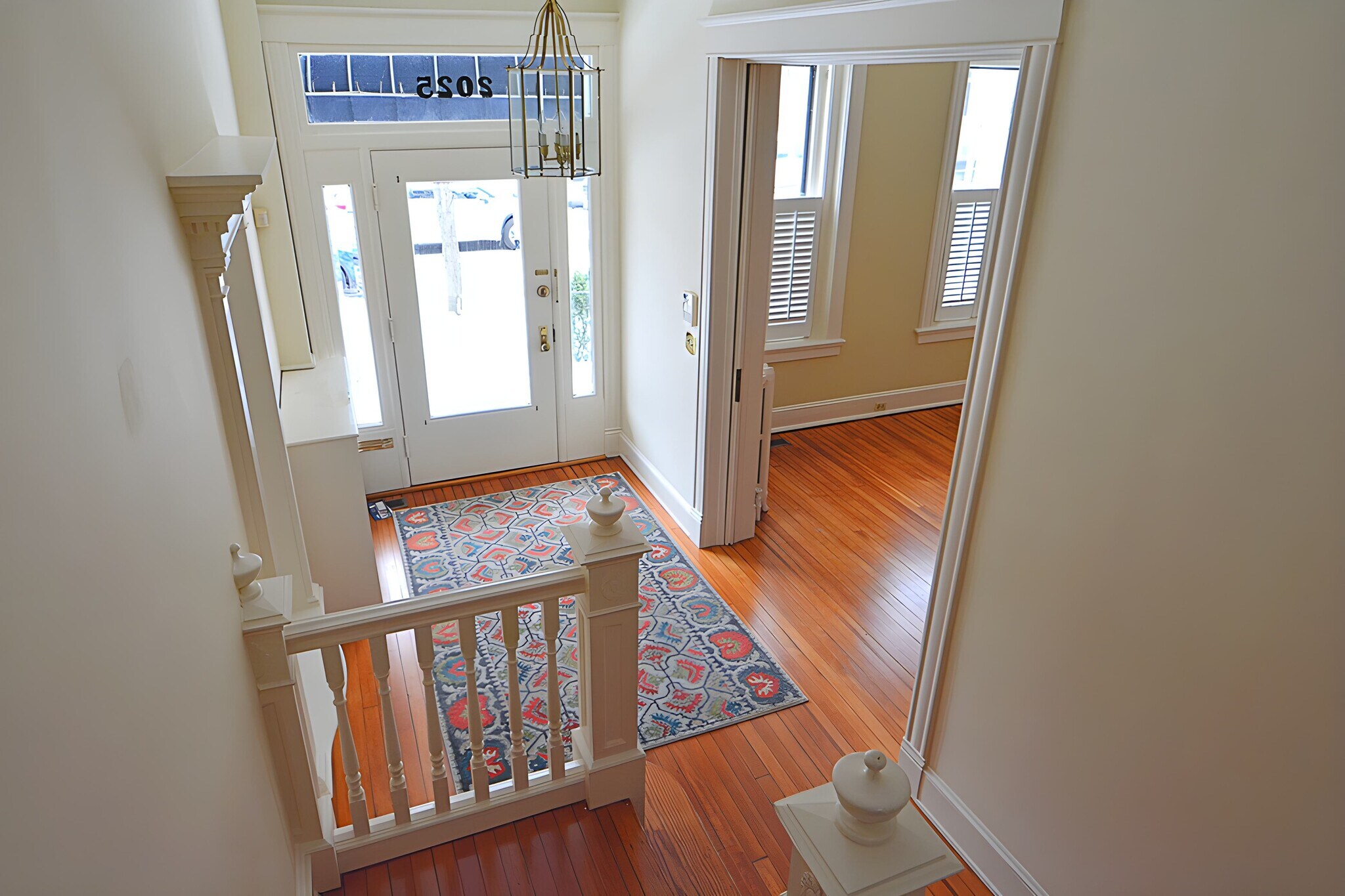 Building Photo - 2025 Grove Ave