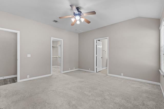 Building Photo - 561 Golden Creek Dr