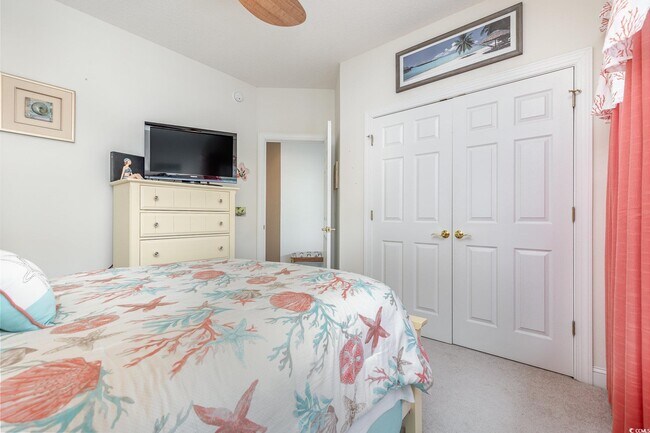 Building Photo - 5056 Glenbrook Dr