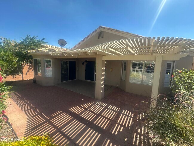 Building Photo - 14482 W Buffalo Trail
