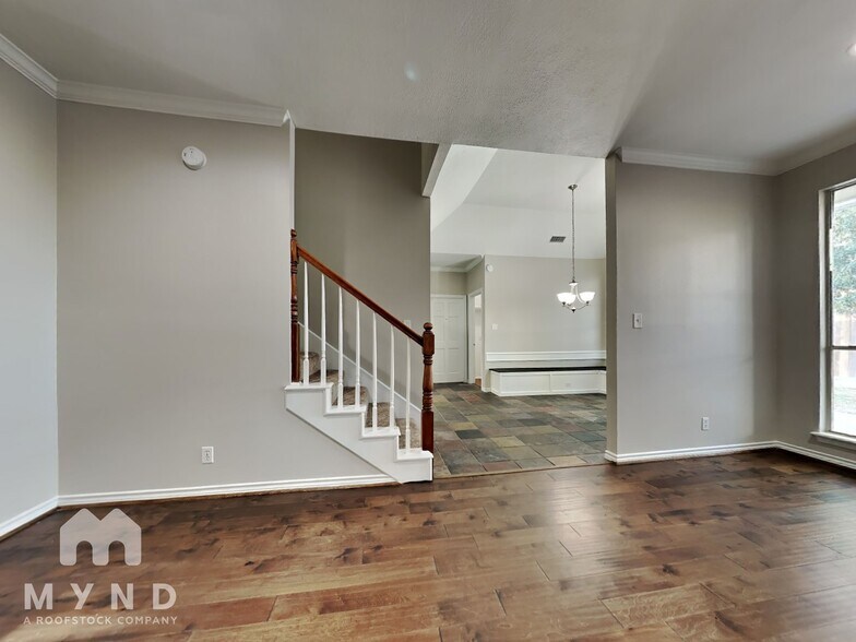 Building Photo - 14226 Reissen Ln