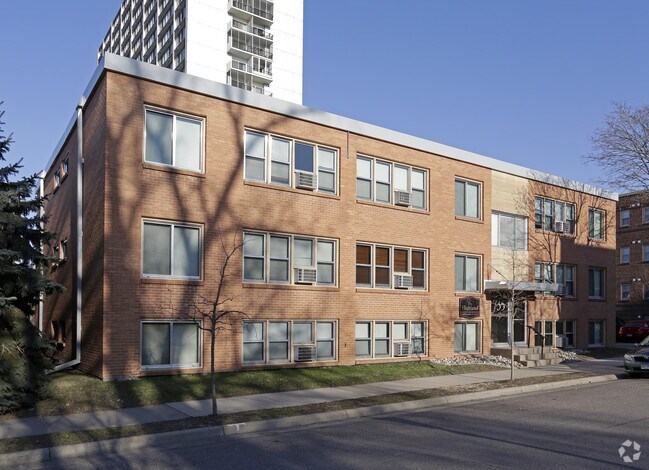 Building Photo - Highland Park Apartments