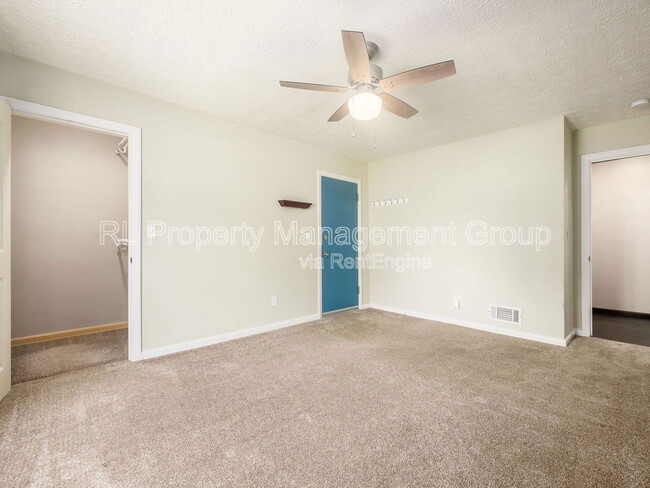Building Photo - 2517 Minerva Lake Rd
