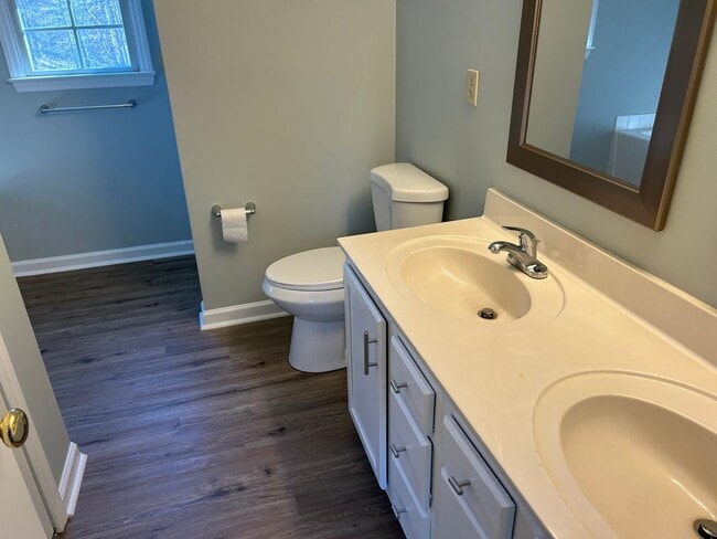 Building Photo - 4010 Selda Dr