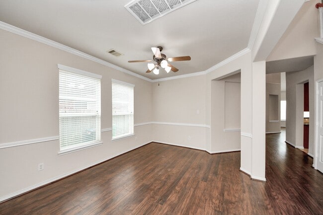 Building Photo - 24523 Red Bluff Tr