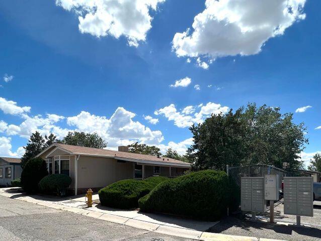 Building Photo - 8533 Creek St NE