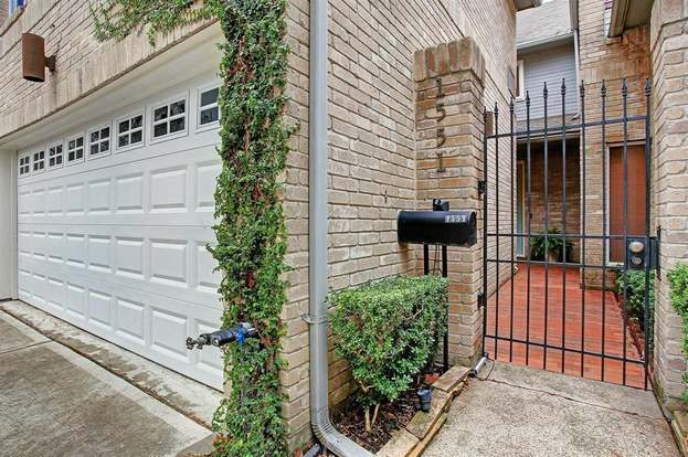 Building Photo - 1551 Cortlandt St