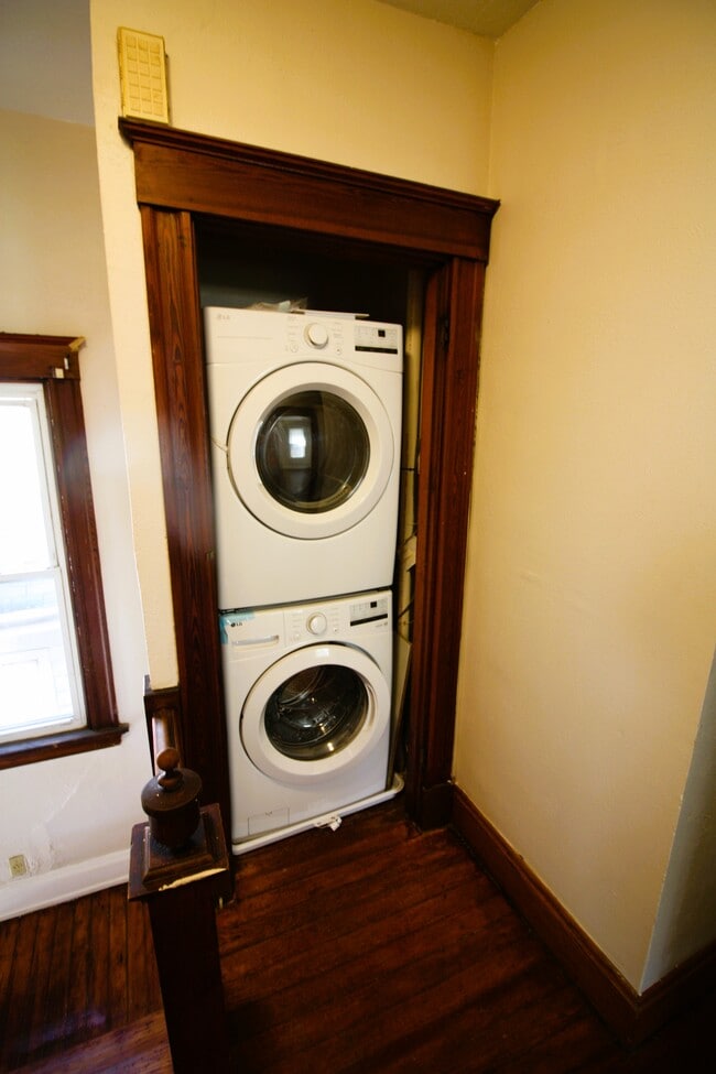 Building Photo - 3132 Harvard Ave