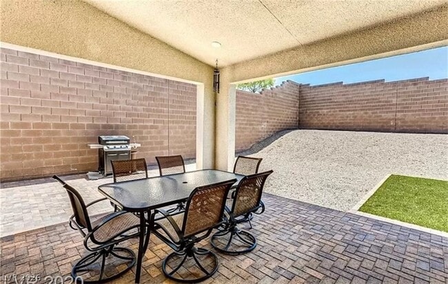 Building Photo - 817 Piermont court