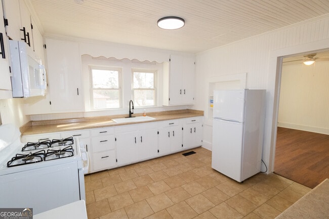 Building Photo - 3367 Rocky Ford Rd