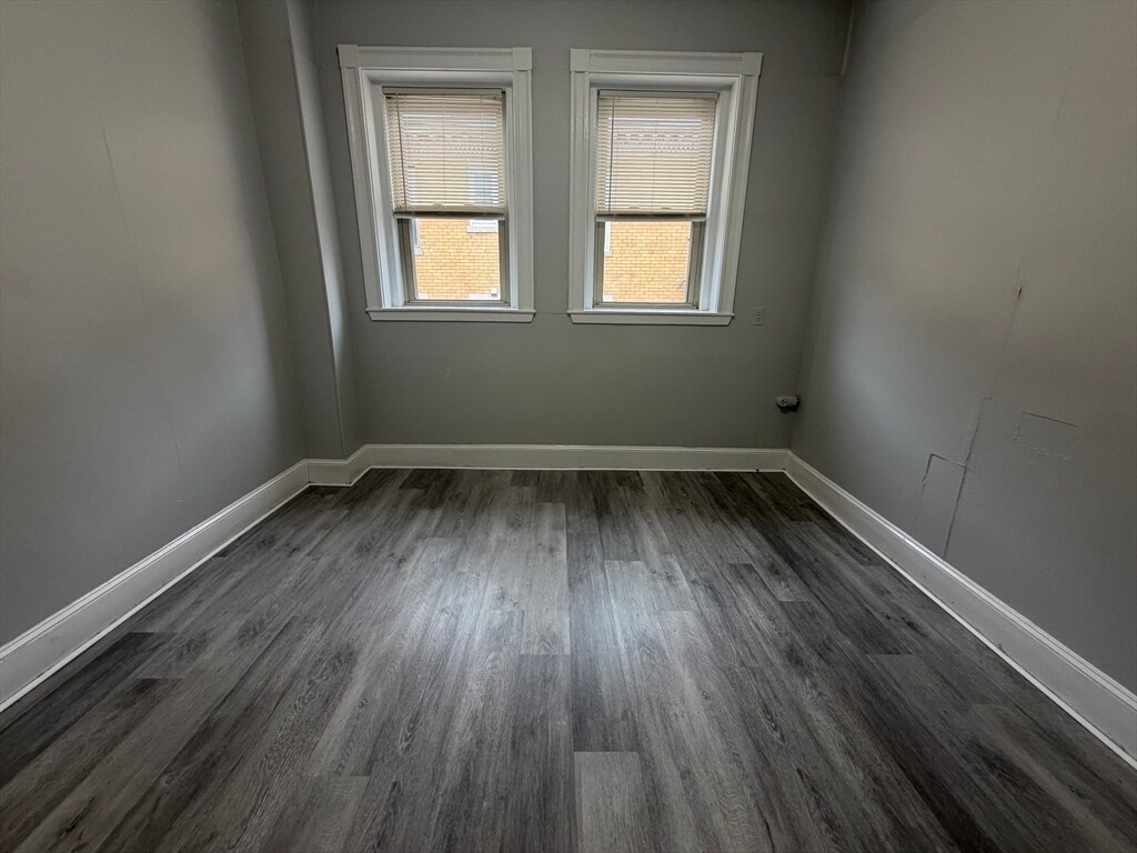 Building Photo - 41 Park St