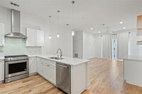 Building Photo - 908 Nueces St