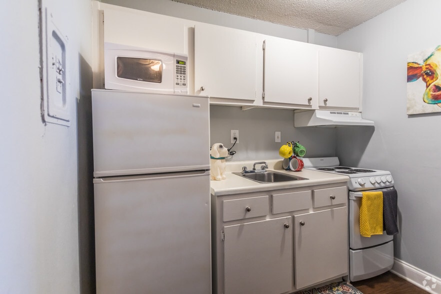 1 BR, 1 BA - 550 SF - Helix at the District - Utilities Included