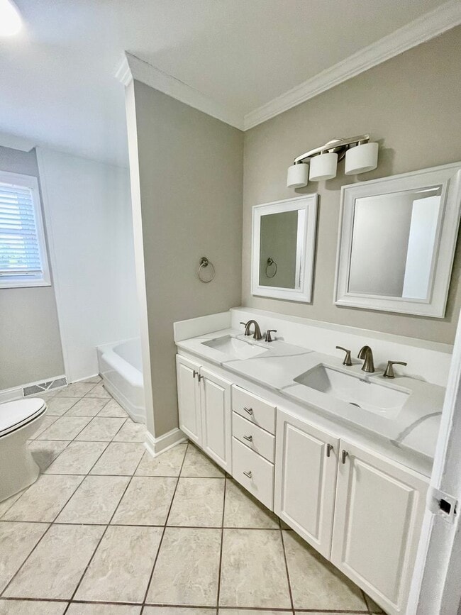 Building Photo - Welcome to this Charming 3 bedroom, 1 bathroom home in Iron Station, NC.